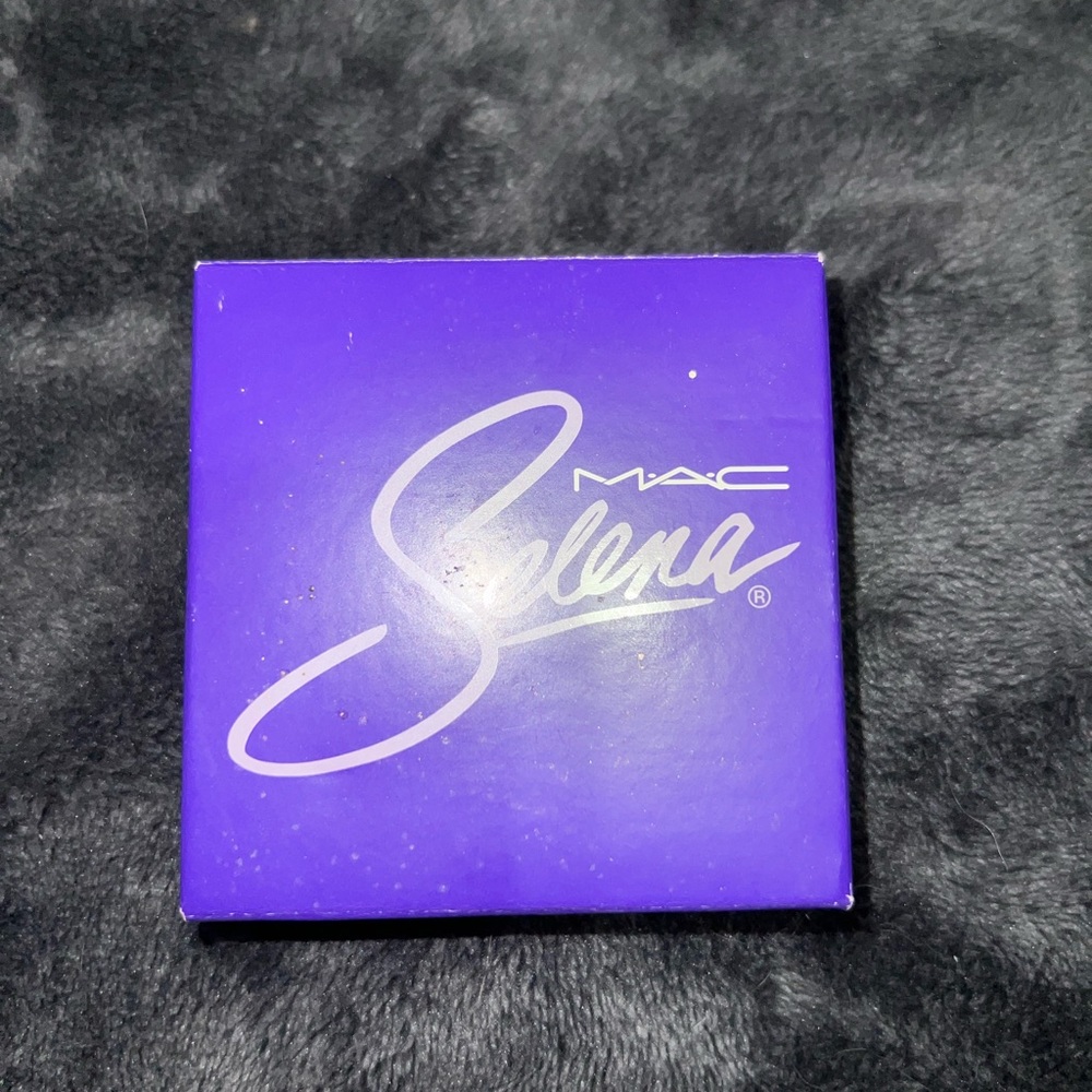 Mac Selena blush and bronzer duo NWT